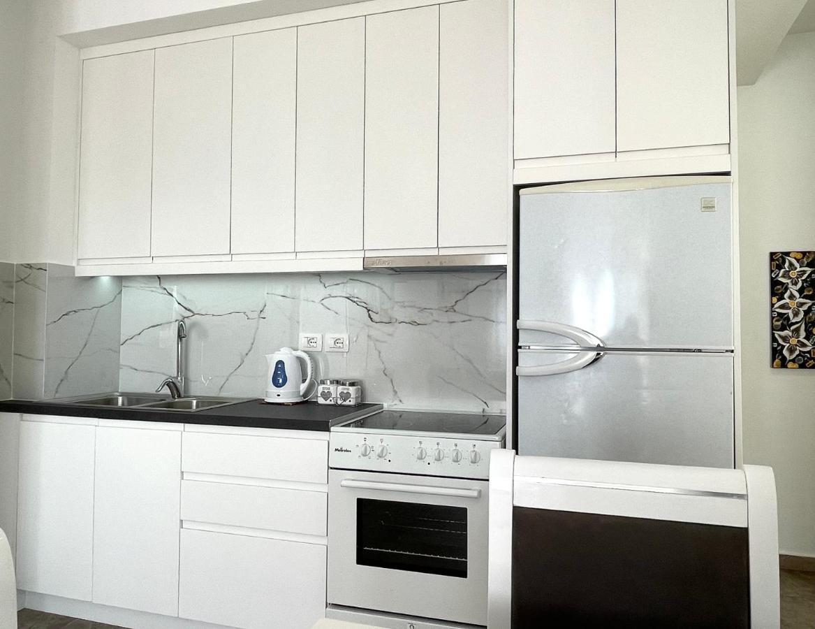 Sunny Bay Apartments ซารานเดอ ภายนอก รูปภาพ