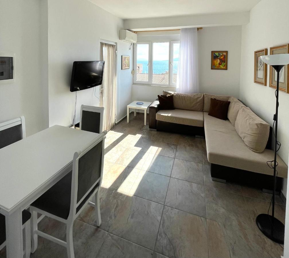 Sunny Bay Apartments ซารานเดอ ภายนอก รูปภาพ