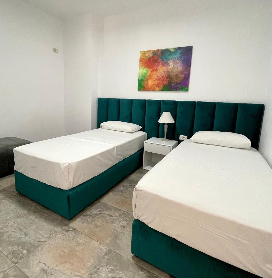 Sunny Bay Apartments ซารานเดอ ภายนอก รูปภาพ
