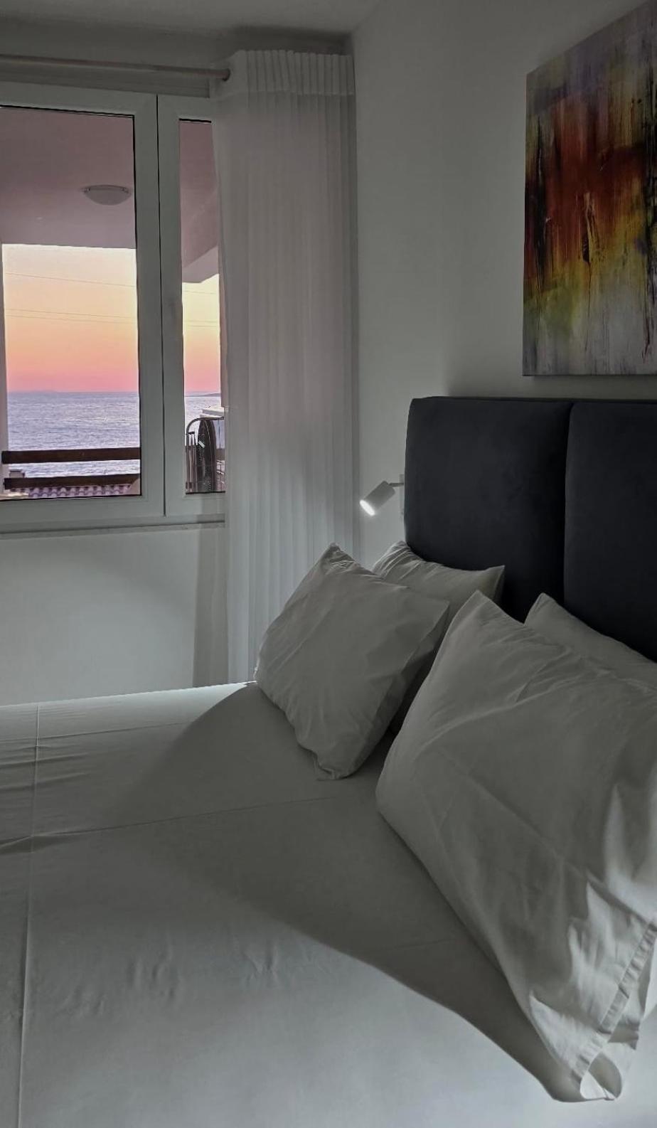 Sunny Bay Apartments ซารานเดอ ภายนอก รูปภาพ