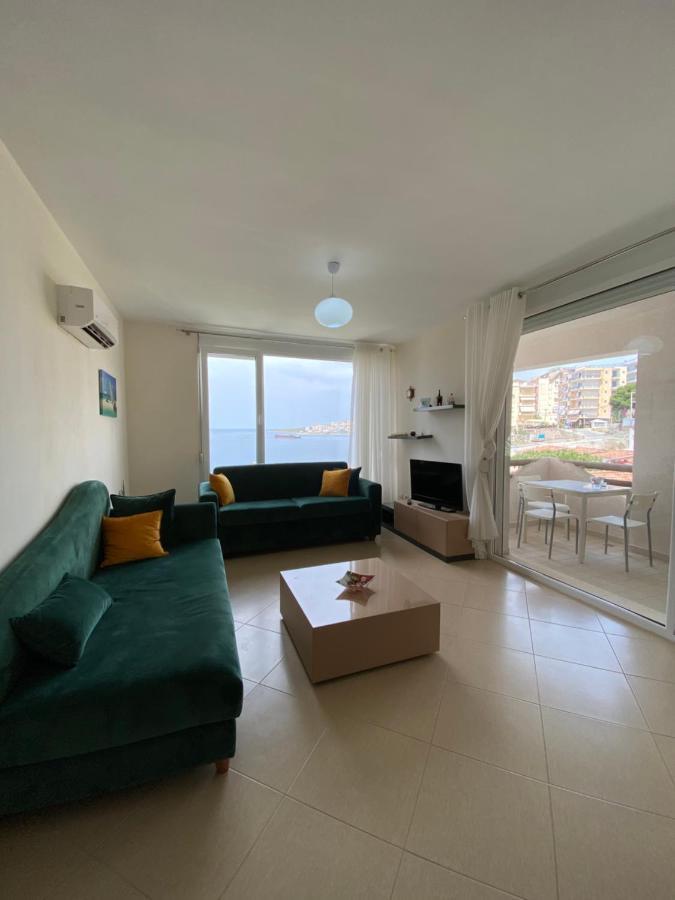 Sunny Bay Apartments ซารานเดอ ภายนอก รูปภาพ